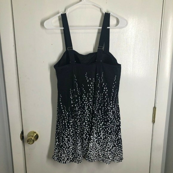 NWT Swimsuits For All One Piece Swimdress Black & White SZ 10 Built In Bra NEW - Picture 3 of 3